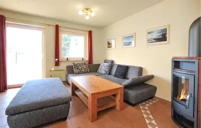 Ein Sitzbereich in der Unterkunft Ferienwohnung Fuhlendorf