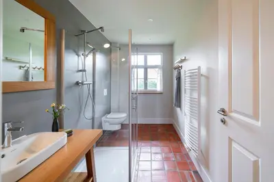 Ein Badezimmer in der Unterkunft Landhaus Born