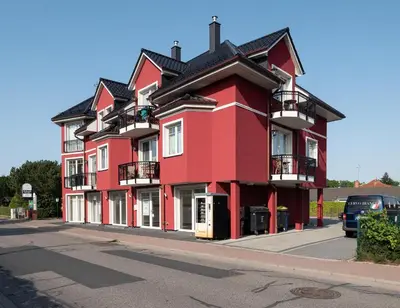 Das Gebäude in dem sich die Ferienwohnung befindet