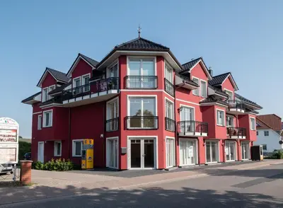 Das Gebäude in dem sich die Ferienwohnung befindet
