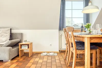 Ein Sitzbereich in der Unterkunft Kormoran B6