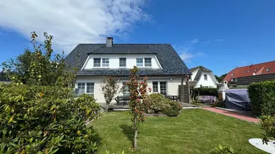 Ein Garten an der Unterkunft Villa Blau Wohnung 02Appartment