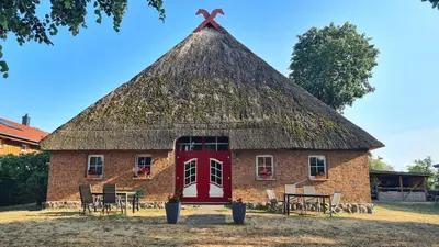 Das Gebäude in dem sich die Ferienwohnung befindet