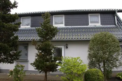 Das Gebäude in dem sich die Ferienwohnung befindet