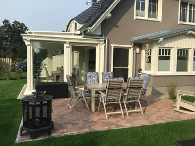 Ein Garten an der Unterkunft Steentje