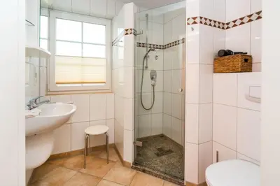 Ein Badezimmer in der Unterkunft Sonnenschein - b48480