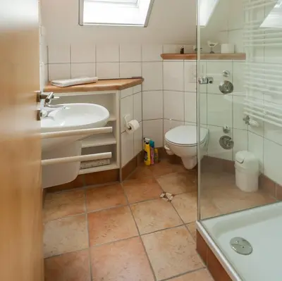 Ein Badezimmer in der Unterkunft Strandrose - b49000
