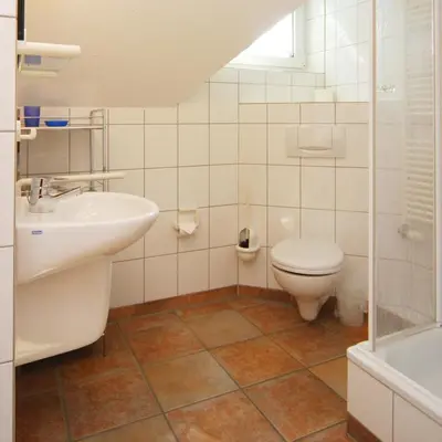 Ein Badezimmer in der Unterkunft Kranich - b48451
