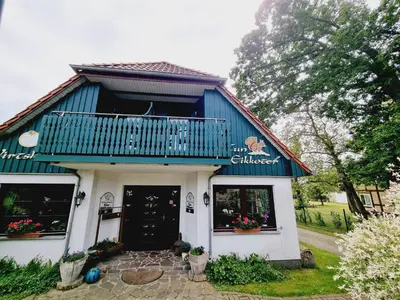 Das Gebäude in dem sich die Ferienwohnung befindet