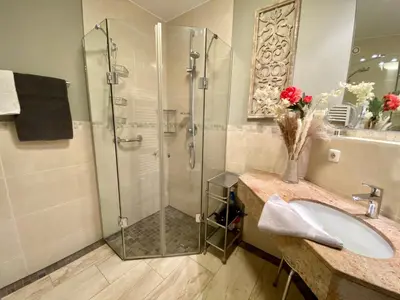 Ein Badezimmer in der Unterkunft Ostsee Wellnessresidenz Wohnung 10 in Zingst