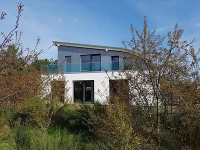 Das Gebäude in dem sich das Ferienhaus befindet