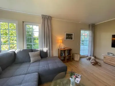Ein Sitzbereich in der Unterkunft Darßer Ferienhaus Gartenwohnung