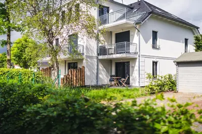 Das Gebäude in dem sich die Ferienwohnung befindet