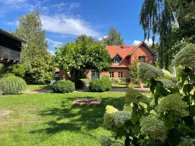 Ein Garten an der Unterkunft Hof Himmelgrün
