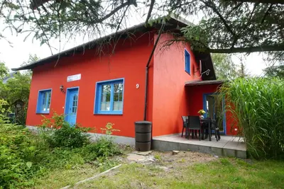 Das Gebäude in dem sich die Ferienwohnung befindet