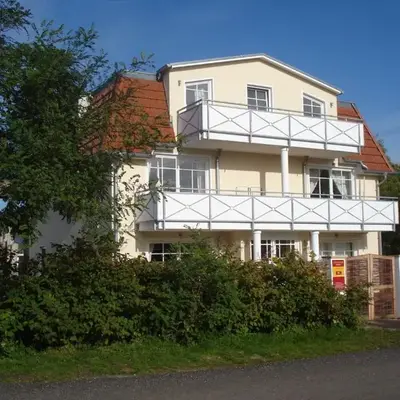 Akazienhaus 1