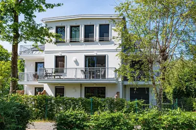 Ein Garten an der Unterkunft Küstenkajüte Whg 1
