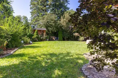 Ein Garten an der Unterkunft Prerowliebe