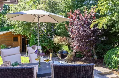 Ein Garten an der Unterkunft Prerowliebe