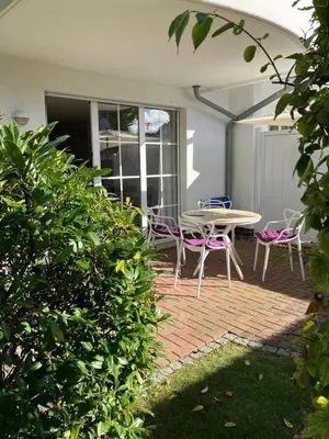 Ein Garten an der Unterkunft Ferienwohnung Störtebeker