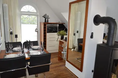 TV/Unterhaltungsangebot in der Unterkunft Friedenstr 20 b Les Belles Haus Davide Wg 11 