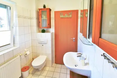 Ein Badezimmer in der Unterkunft Lee - b49664