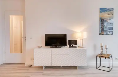 TV/Unterhaltungsangebot in der Unterkunft 5-Sterne-Ferienwohnung Ostseeglück Zingst inklusive Strandkorb von April-Oktober