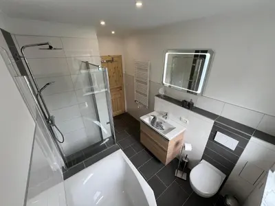 Ein Badezimmer in der Unterkunft Fewo Barth 2