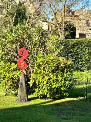 Ein Garten an der Unterkunft Sonnenblume