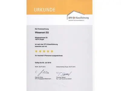 Ein Zertifikat, Auszeichnung, Logo oder anderes Dokument, das in der Unterkunft WiesenART ground floor ausgestellt ist