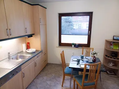 Küche/Küchenzeile in der Unterkunft Maisonette Ferienwohnung - Stuth Barth