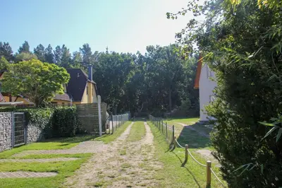 Ein Garten an der Unterkunft Ferienhaus Glücklich