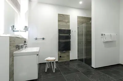 Ein Badezimmer in der Unterkunft Moderne Ferienwohnung Ostseelounge mit Süd-Westbalkon und eigener Infrarotkabine