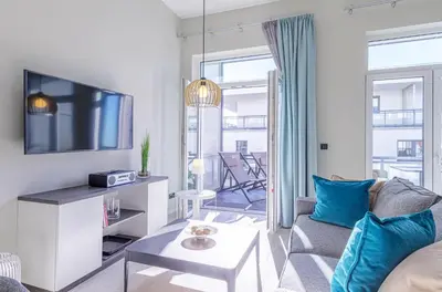 TV/Unterhaltungsangebot in der Unterkunft Admiralssuite - Exklusive 5-Sterne-Ferienwohnung mit Westbalkon in der Seefahrtsschule Wustrow