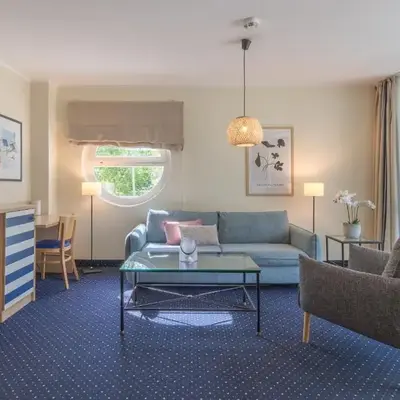 Grasnelke - Ferienwohnung mit Terrasse zum Kurpark im Ostseeheilbad Zingst