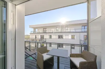 Ein Balkon oder eine Terrasse in der Unterkunft Käptenslounge - Ferienapartment für vier Personen mit Westbalkon und komfortabler Ausstattung