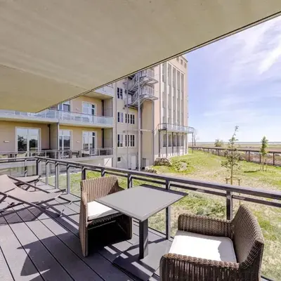 Große Strandmuschel - 5-Sterne Ferienwohnung zwischen Ostsee und Bodden