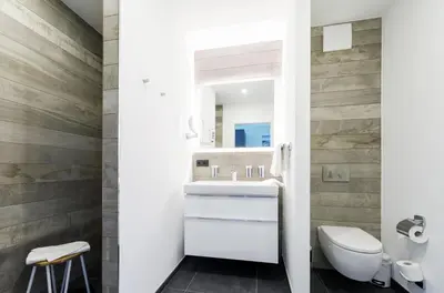 Ein Badezimmer in der Unterkunft Boddentraum - 5 Sterne Ferienwohnung mit Blick auf das malerische Ostseebad Wustrow