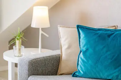 Ein Sitzbereich in der Unterkunft Seebadperle - 5 Sterne Ferienwohnung - Exklusives Ambiente zwischen Ostsee und Bodden