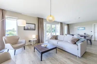 Ein Sitzbereich in der Unterkunft 5 Sterne Ferienwohnung Strandidylle mit großer Terrasse