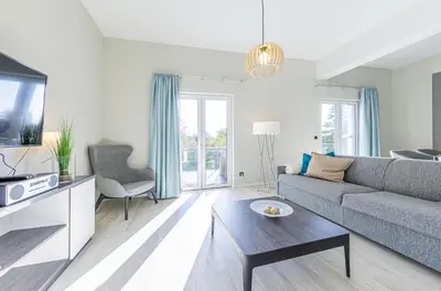 Ein Sitzbereich in der Unterkunft Seeräuber - Stilvolle 4-Zimmer-Wohnung mit Ostbalkon & Platz für 8 Gäste