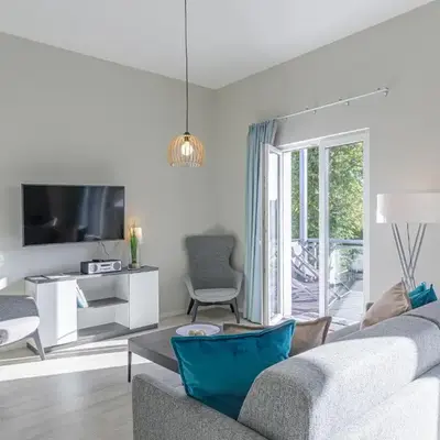 Seeräuber - Stilvolle 4-Zimmer-Wohnung mit Ostbalkon & Platz für 8 Gäste