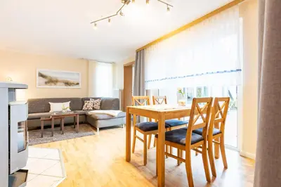Ein Sitzbereich in der Unterkunft Ferienhaus Windrose