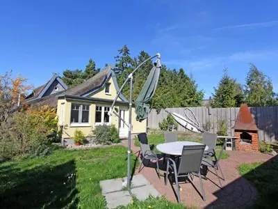 Ein Garten an der Unterkunft Ferienhaus 