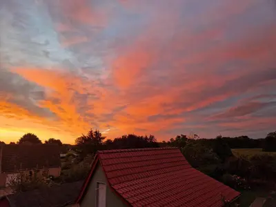 Blick auf den Sonnenuntergang/Sonnenaufgang von der Ferienwohnung aus oder aus der Nähe