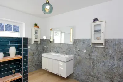 Ein Badezimmer in der Unterkunft Liegeplatz