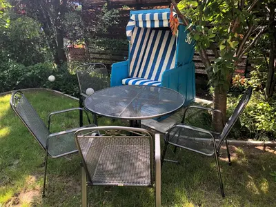 Ein Garten an der Unterkunft Appartementhaus Zingst 2 - Urlaub zwischen Meer & Bodden