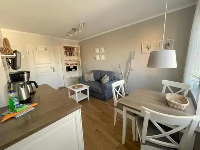 Küche/Küchenzeile in der Unterkunft Appartementhaus Zingst 3 - Urlaub zwischen Meer & Bodden