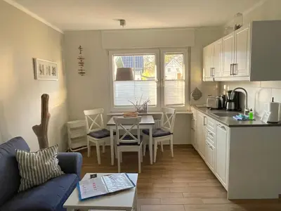 Küche/Küchenzeile in der Unterkunft Appartementhaus Zingst 5 - Urlaub zwischen Meer & Bodden