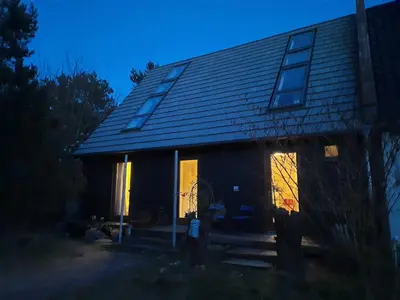Das Gebäude in dem sich das Privatzimmer befindet